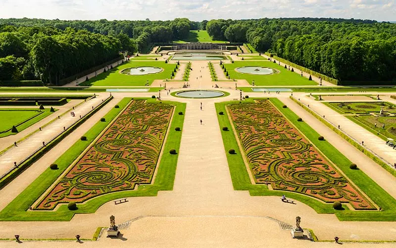 Vaux le Vicomte - Parterre de Broderie